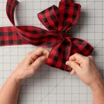 How to make a bow for wreath